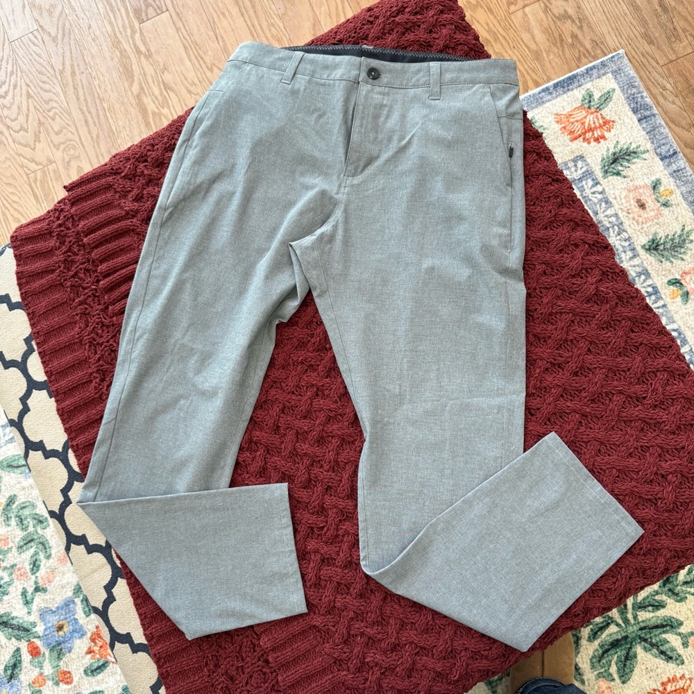 Vuori Gray Chinos Straight Leg